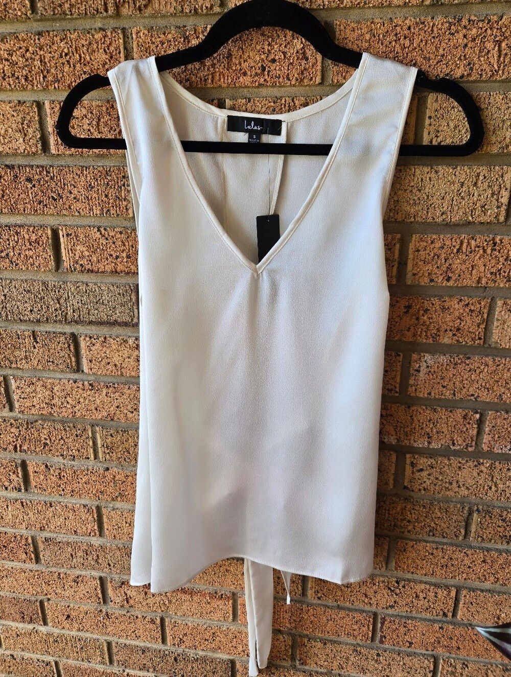 Lulus Ivory V-Neck Sleeveless Top Split Open Back Tie Detail Blouse - Size S